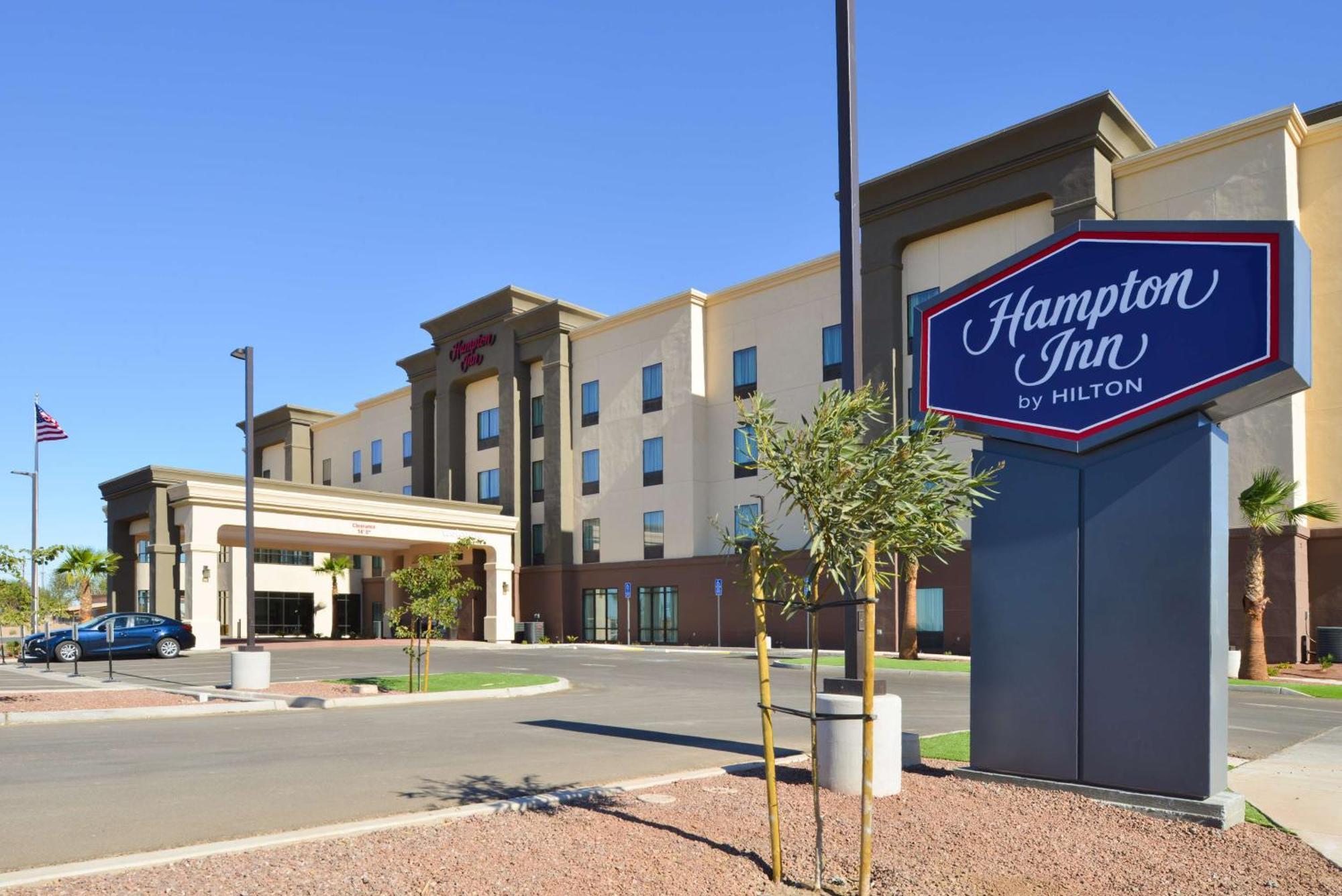 Hampton Inn Эль-Сентро Экстерьер фото